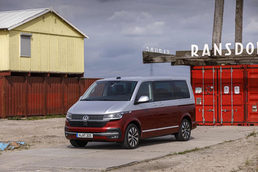  Volkswagen Multivan Bulli (T6.1) 2019 года  (фото 19 из 86)